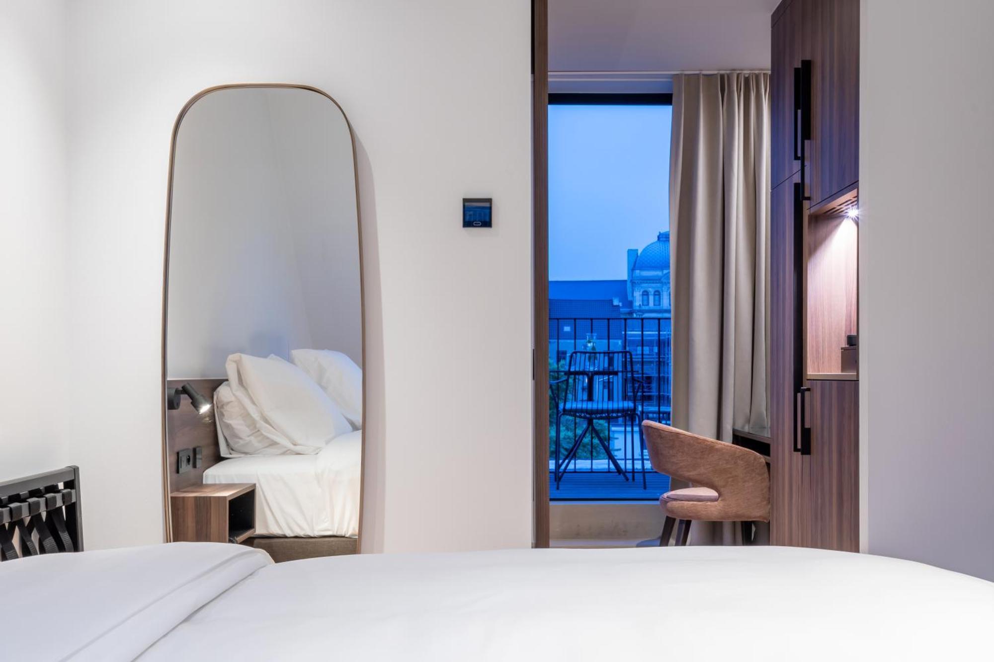 One Two Four - Hotel & Spa Gent Dış mekan fotoğraf